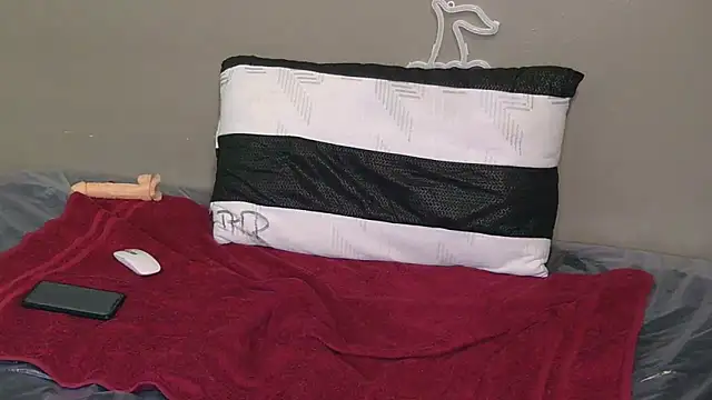 Serafynn online show from January 5, 5:27 pm