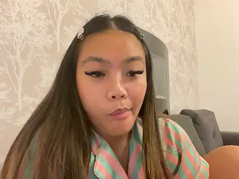 Snapshot of MissCherryyxox chatting on October 7, 7:07 pm MissCherryyxox online show from October 7, 7:07 pm