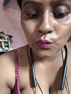 Jasmine Januja online show from May 20, 2:52 am
