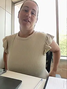 bichota85 online show from July 20, 9:23 am