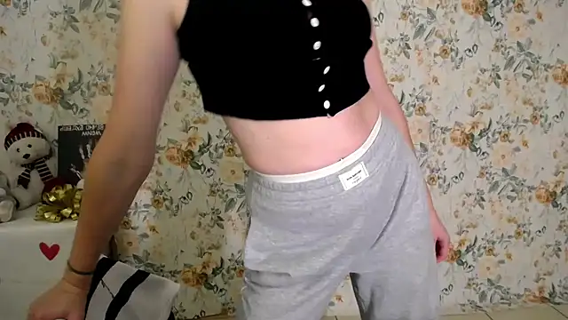 Snapshot of Milana_Cutie_ chatting on October 21, 6:06 am Milana Cutie online show from October 21, 6:06 am