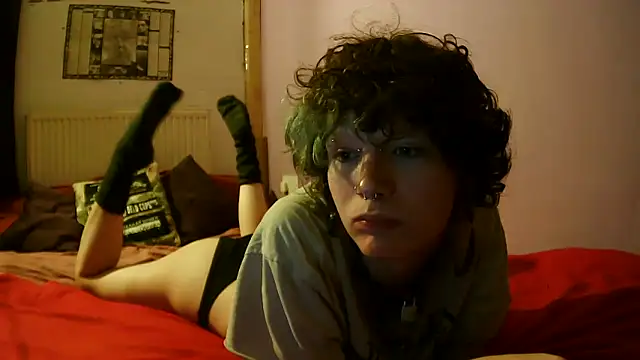 Nydia Levine online show from October 10, 9:52 pm