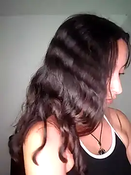 Vale stone  online show from March 4, 3:35 am