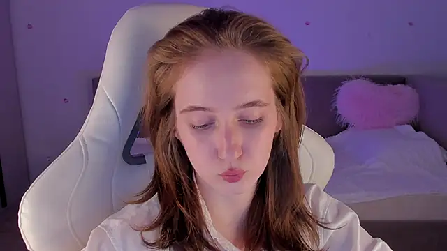 CrystalSoul  online show from October 30, 12:06 pm