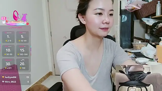 sallycui online show from July 6, 1:05 pm