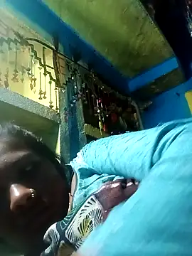 Snapshot of Soya8080 chatting on October 4, 3:45 am Soya8080 online show from October 4, 3:45 am