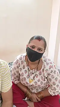 Snapshot of mansi_rawat05 chatting on October 19, 10:17 am mansi rawat05 online show from October 19, 10:17 am