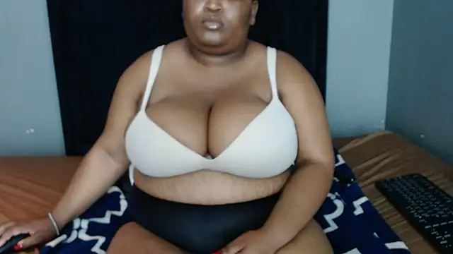 BIG BOOBSxXxxX online show from October 7, 7:40 pm