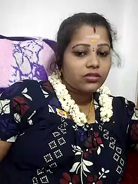 sweetqueen143 online show from May 5, 3:48 pm