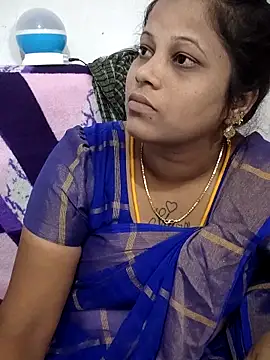 sweetqueen143 online show from May 27, 6:43 am