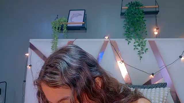 MyApril   online show from March 2, 12:23 pm