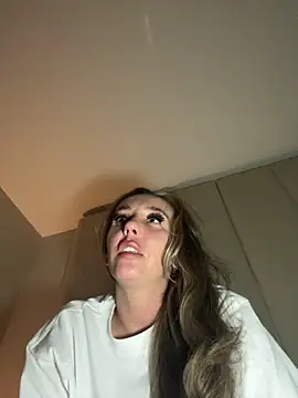Scotishminx25 online show from September 26, 12:08 am