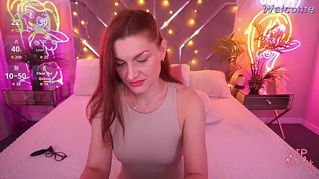 EllaGoldenn online show from February 26, 10:31 pm