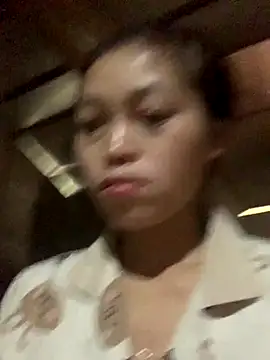 Snapshot of Halyy_xx chatting on October 4, 12:49 am Halyy xx online show from October 4, 12:49 am