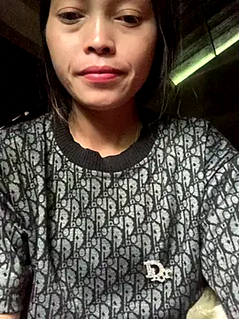 Snapshot of Halyy_xx chatting on October 6, 7:14 am Halyy xx online show from October 6, 7:14 am