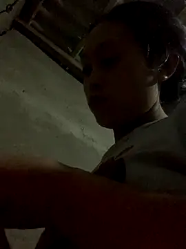 Snapshot of Halyy_xx chatting on October 13, 2:20 pm Halyy xx online show from October 13, 2:20 pm