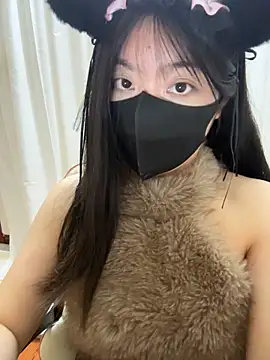 AZ37866 online show from April 15, 3:45 pm