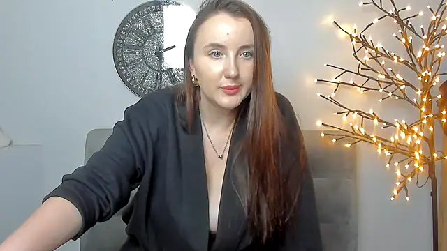 LilaWinks online show from December 17, 1:15 pm