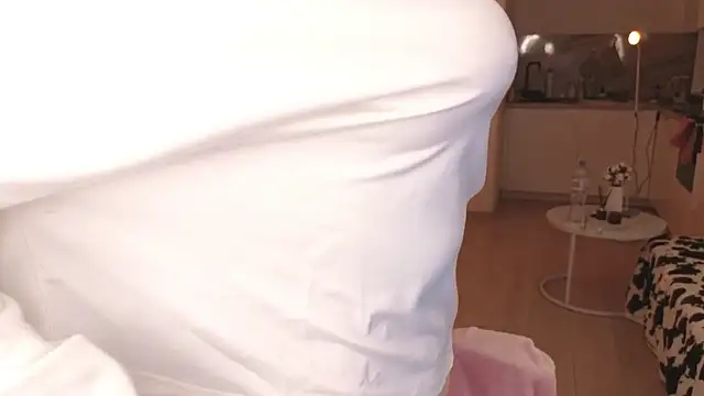 Eva Sonic online show from April 12, 3:09 am