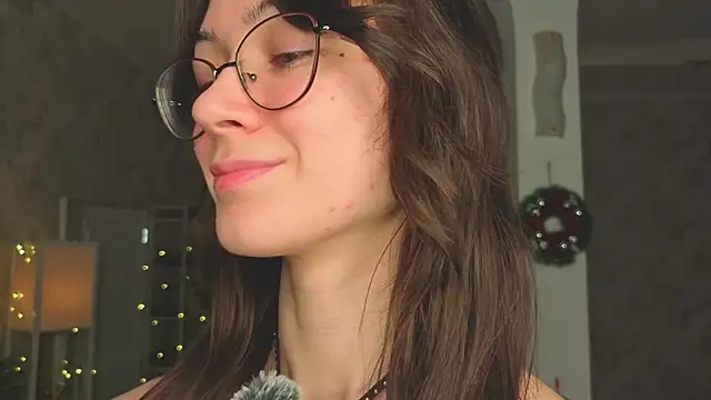 ReneeLippeatt online show from January 11, 7:52 pm