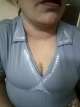 Snapshot of Nalini_telugu chatting on October 9, 10:41 am Nalini telugu online show from October 9, 10:41 am