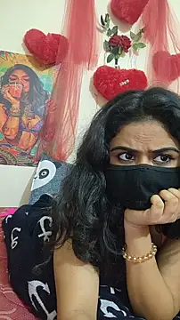 hotestfantasy online show from February 14, 1:46 pm