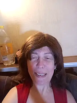 Snapshot of MARYNAMilff chatting on October 20, 6:22 pm MARYNAMilff online show from October 20, 6:22 pm