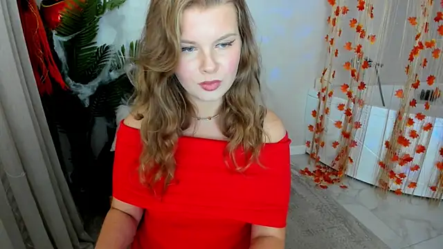 Snapshot of WildeDesiree chatting on October 22, 11:48 am WildeDesiree online show from October 22, 11:48 am