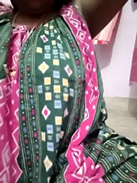 Deborbhavi222 online show from April 14, 6:08 pm