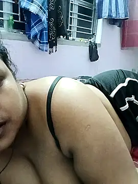 Deborbhavi222 online show from October 28, 8:25 pm