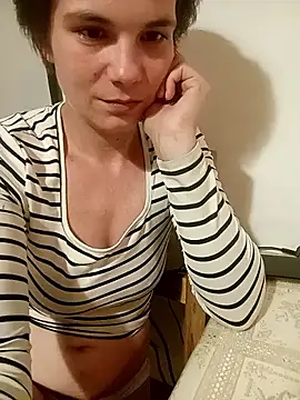 Snapshot of mesi1996 chatting on September 21, 7:23 pm mesi1996 online show from September 21, 7:23 pm