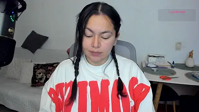 Chubby Licius online show from April 17, 11:29 pm