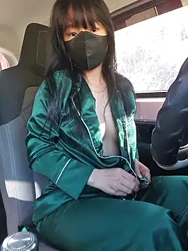 Helen-Tran online show from February 1, 1:59 am