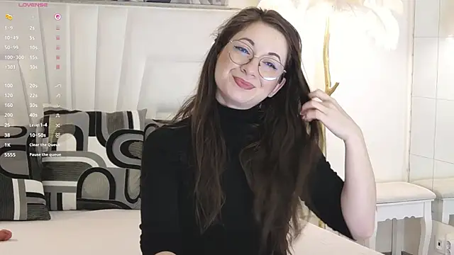 JennaClover online show from April 3, 5:16 am