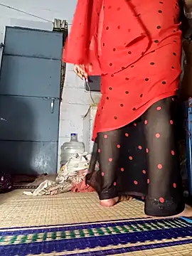 Snapshot of reya743 chatting on October 4, 4:33 pm reya743 online show from October 4, 4:33 pm