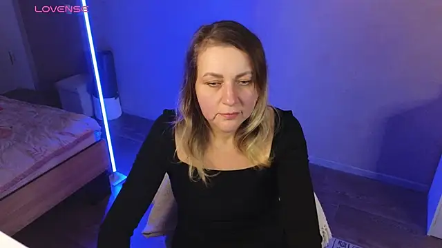 Snapshot of silvaraNoir chatting on October 19, 5:04 pm silvaraNoir online show from October 19, 5:04 pm