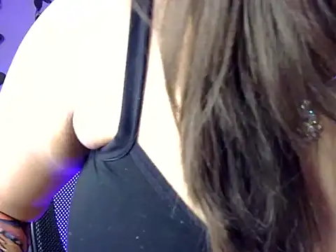 Aaliya02 online show from November 17, 8:31 pm