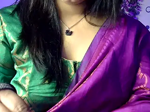 Aaliya02 online show from February 27, 8:30 pm