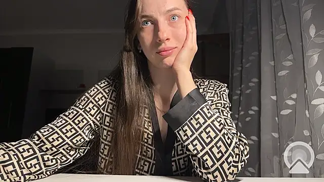 Prettyyy Angel online show from January 18, 6:59 pm