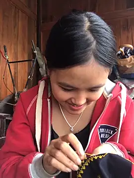 Mai lovely online show from November 3, 7:01 am