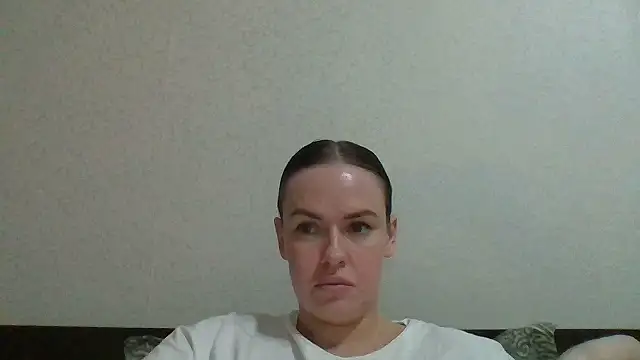 Veylonna online show from November 7, 6:13 pm