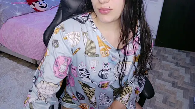 CattleyaAngel online show from April 11, 6:55 pm