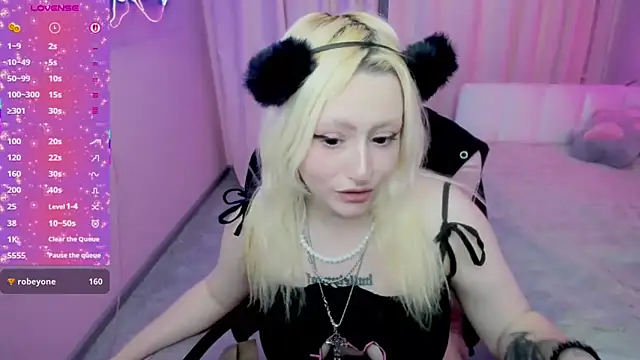 JuliaSharkk online show from November 18, 9:27 pm