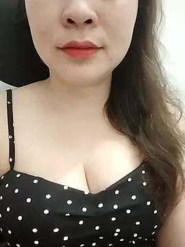 Girl Shy2000 online show from April 3, 3:10 pm