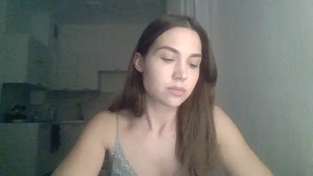 Arivessa online show from October 24, 6:37 pm