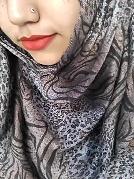 Miss Rose   online show from April 4, 8:02 am