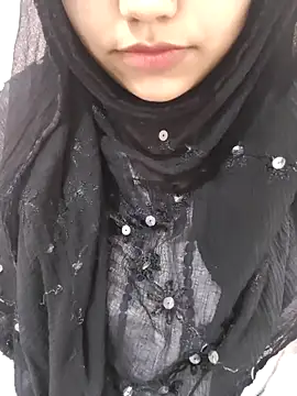 Miss Rose   online show from December 17, 1:26 pm