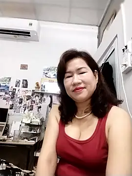 Tyty xx online show from October 7, 2:16 am
