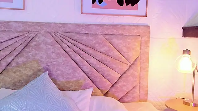 EmmaBlossom online show from February 3, 12:32 pm