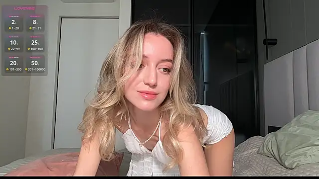 SophieBelll online show from October 16, 9:56 am